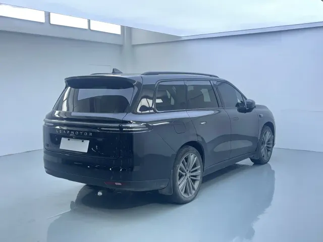 Leapmotor C16 — Фото автомобиля 15