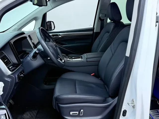 GAC Trumpchi M8 — Фото автомобиля 8