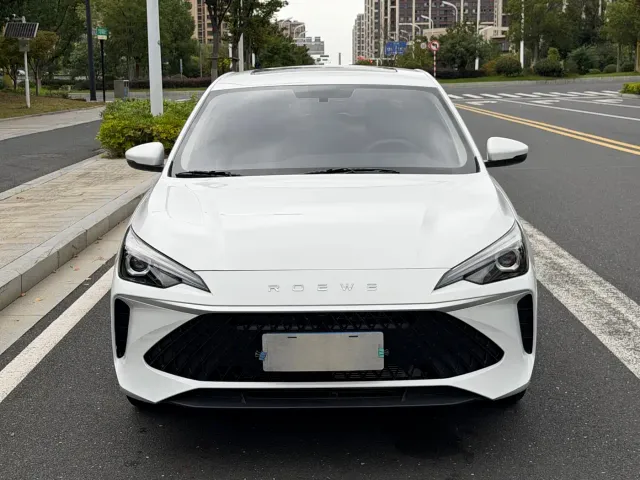 Roewe i5 — Фото автомобиля 2