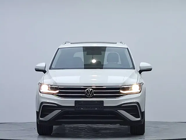 Volkswagen Tiguan L — Фото автомобиля 2