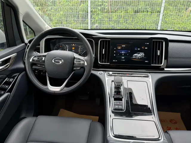 GAC Trumpchi M8 — Фото автомобиля 5
