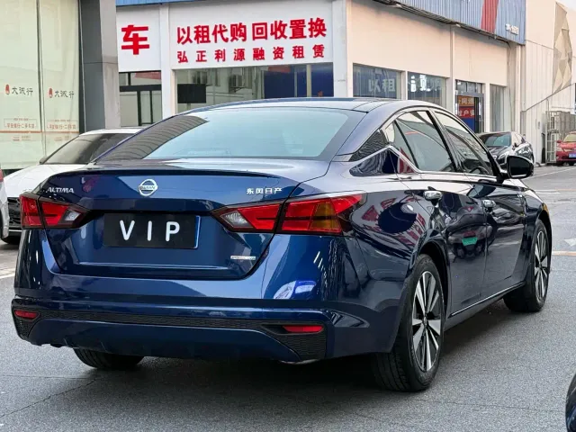 Nissan Teana — Фото автомобиля 11