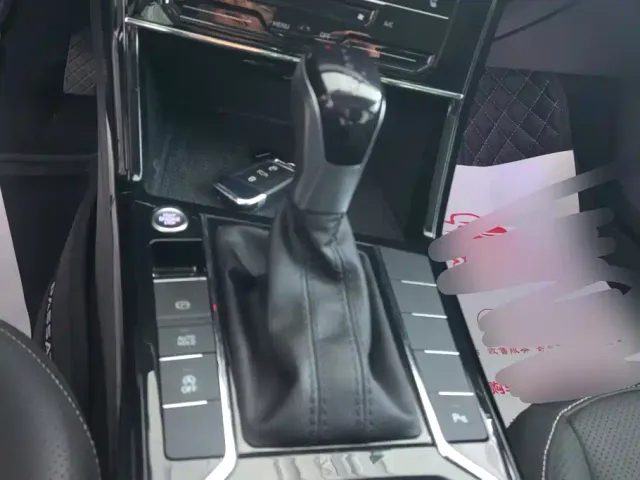 Volkswagen Passat — Фото автомобиля 16