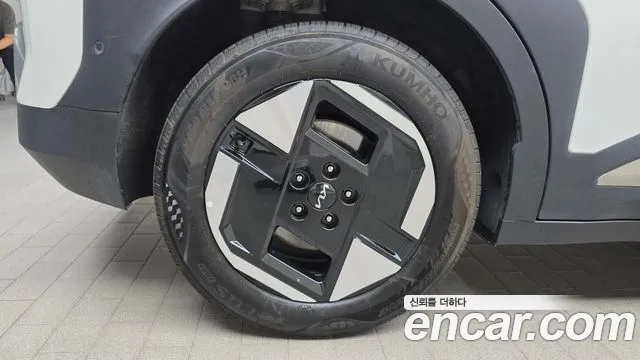 Kia EV3 — Фото автомобиля 5