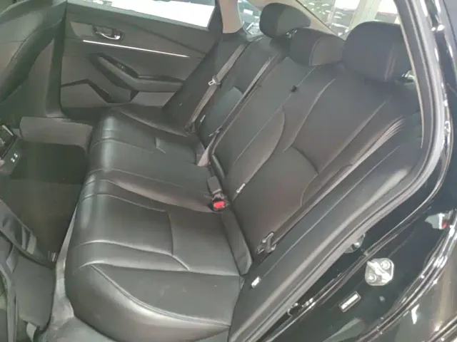 Honda Accord — Фото автомобиля 16