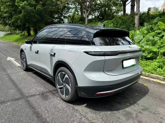 Nio ES6 — Фото автомобиля 4