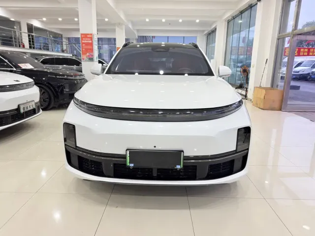 Li Auto L7 — Фото автомобиля 2