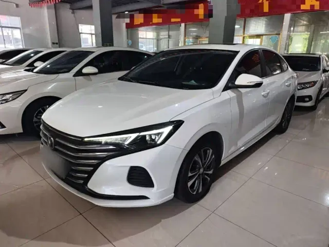 Фотография автомобиля — Changan Eado