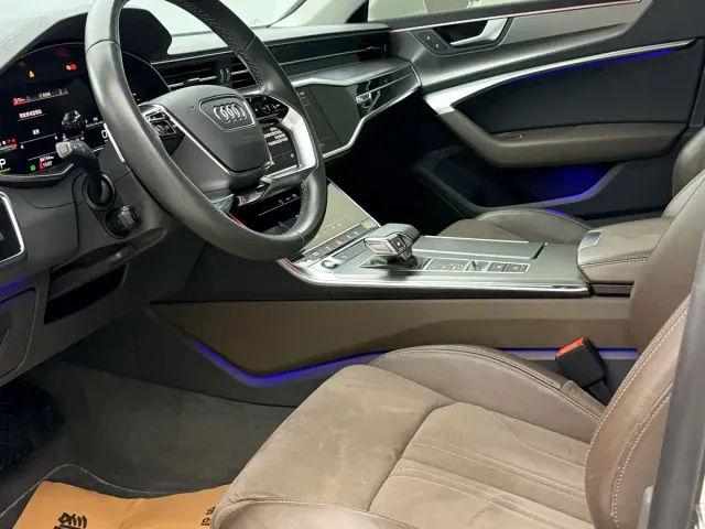 Audi A7L — Фото автомобиля 9