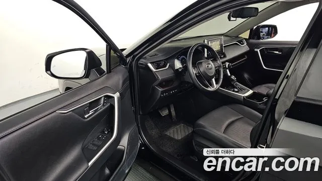 Toyota RAV4 5th Gen — Фото автомобиля 15