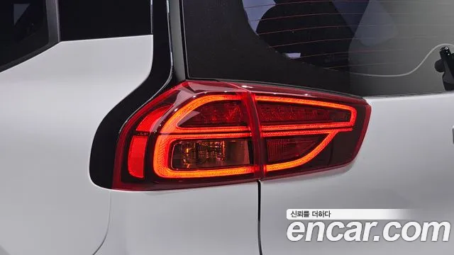 Kia Niro Niro Plus Air — Фото автомобиля 23