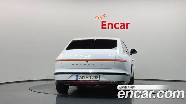Hyundai Grandeur GN7 — Фото автомобиля 4