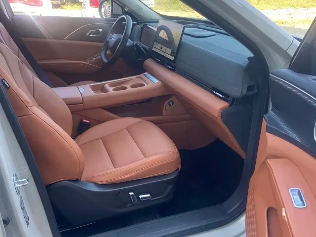 Haval Xiaolong MAX — Фото автомобиля 3