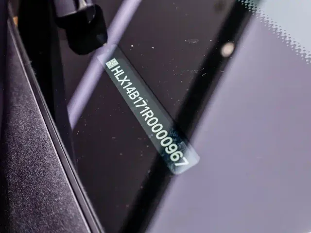 Li Auto MEGA — Фото автомобиля 30