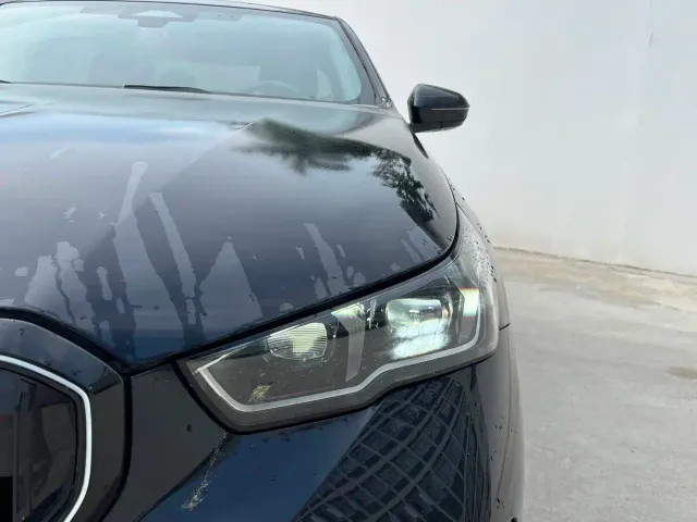 BMW 5 Series — Фото автомобиля 9