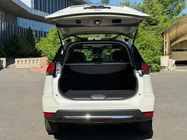 Nissan X-Trail — Фото автомобиля 18