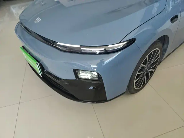 Leapmotor B01 — Фото автомобиля 23