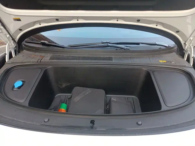 Li Auto i6 — Фото автомобиля 10