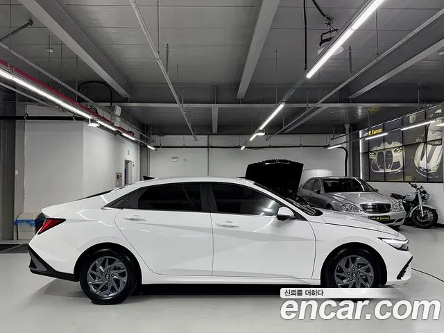Hyundai AVANTE Новый Avante (CN7) — Фото автомобиля 5