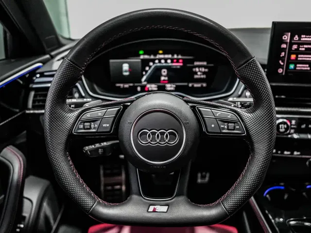 Audi S4 — Фото автомобиля 12