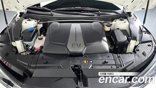 Kia EV6 — Фото автомобиля 9
