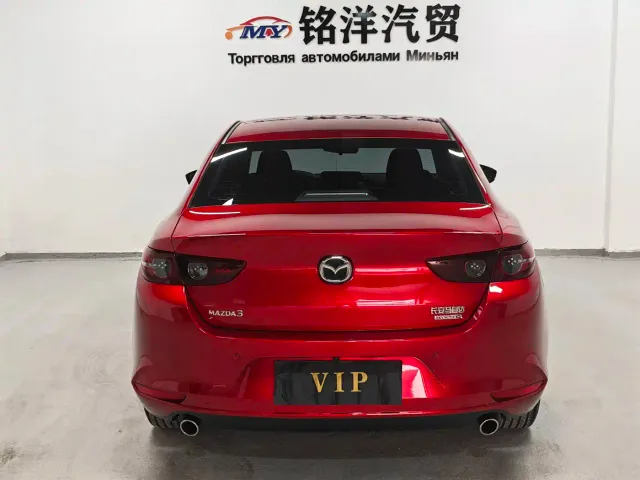 Mazda Axela — Фото автомобиля 5