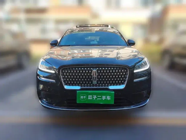 Lincoln Corsair — Фото автомобиля 2