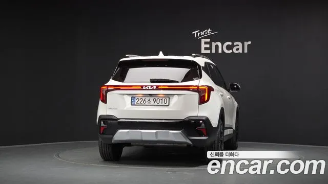 Kia Seltos — Фото автомобиля 4