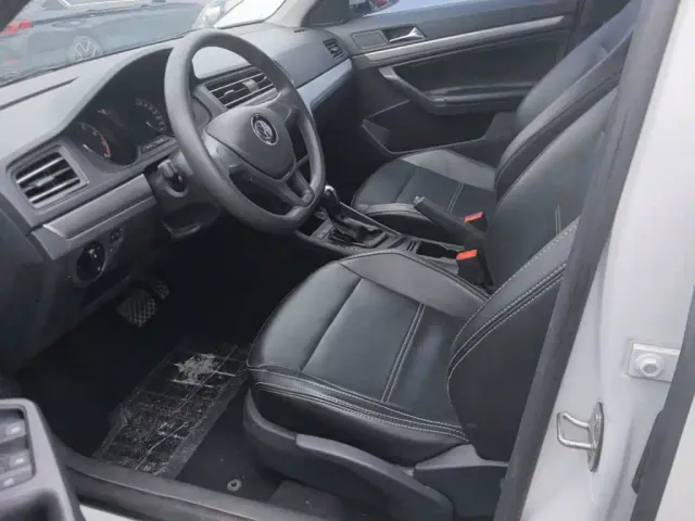 Volkswagen Lavida — Фото автомобиля 14