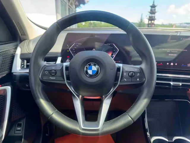BMW X1 — Фото автомобиля 16