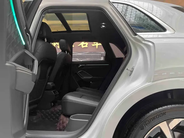 Audi Audi Q3 2024 35 TFSI Fashion Sport — Фото автомобиля 11
