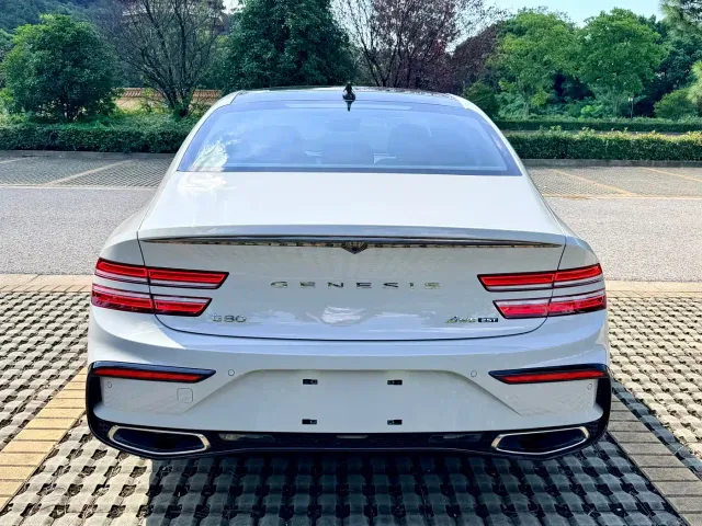 Genesis G80 — Фото автомобиля 4
