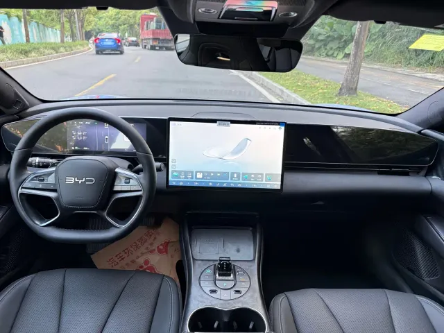 BYD Seal — Фото автомобиля 22