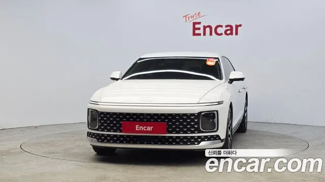 Hyundai Grandeur Grandeur (GN7) 2.5 Бензин 2WD — Фото автомобиля 3