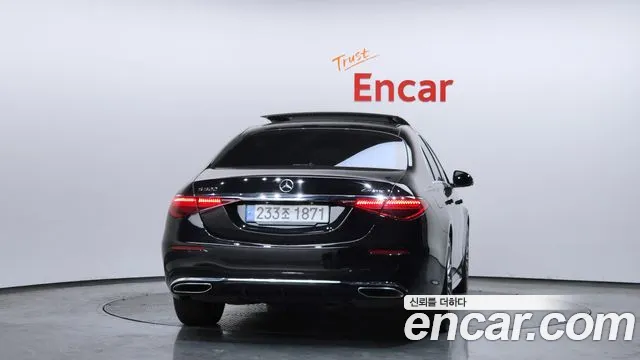 Mercedes-Benz S-Class — Фото автомобиля 4