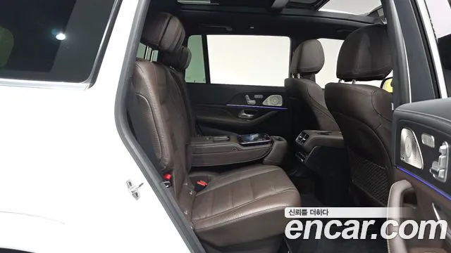 Mercedes-Benz GLS-Class — Фото автомобиля 9