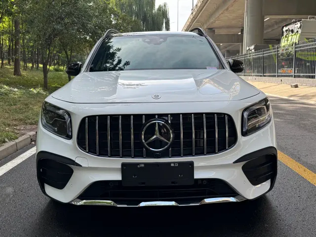 Mercedes-Benz GLB AMG — Фото автомобиля 2
