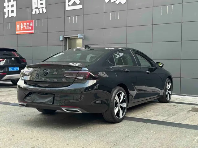 Buick Regal — Фото автомобиля 7