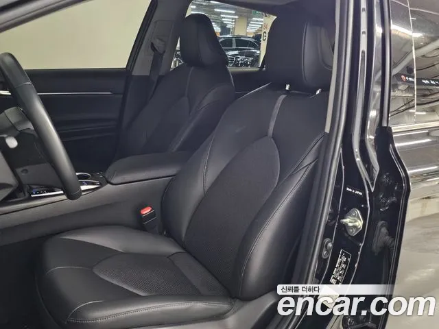 Toyota Camry XV70 — Фото автомобиля 8