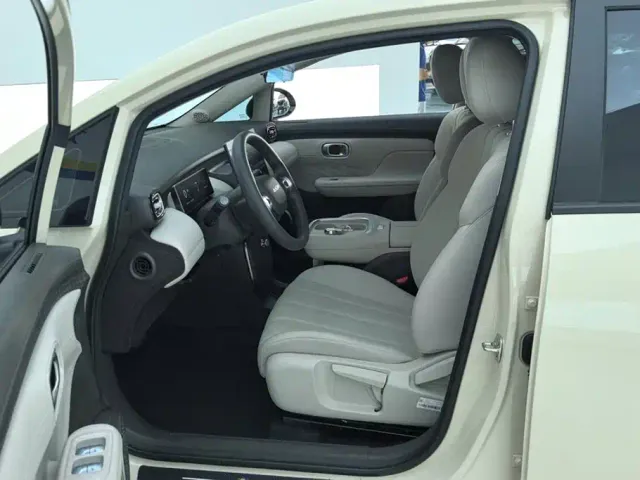 GAC Aion UT — Фото автомобиля 9