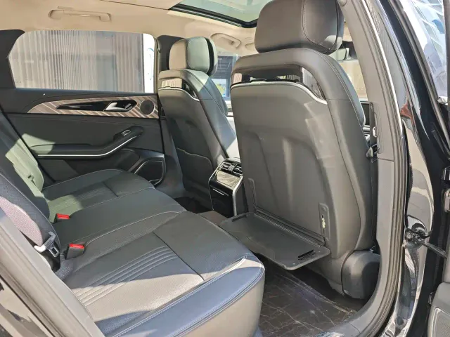Hongqi H9 — Фото автомобиля 6