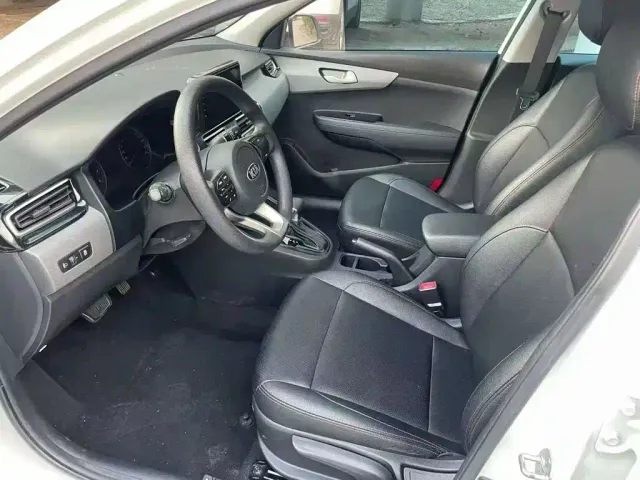Kia Forte — Фото автомобиля 7
