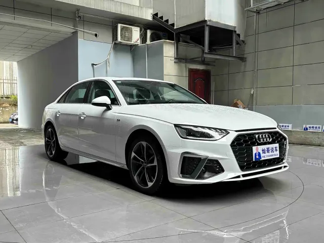 Audi A4L — Фото автомобиля 20