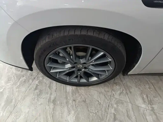 Leapmotor C10 — Фото автомобиля 22