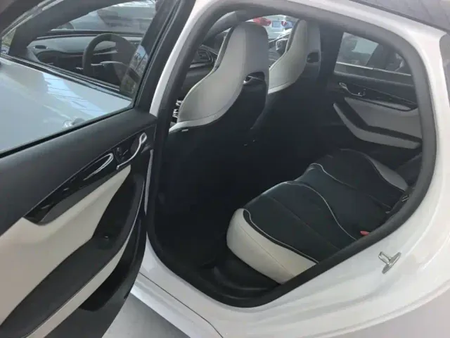 BYD Qin PLUS — Фото автомобиля 16