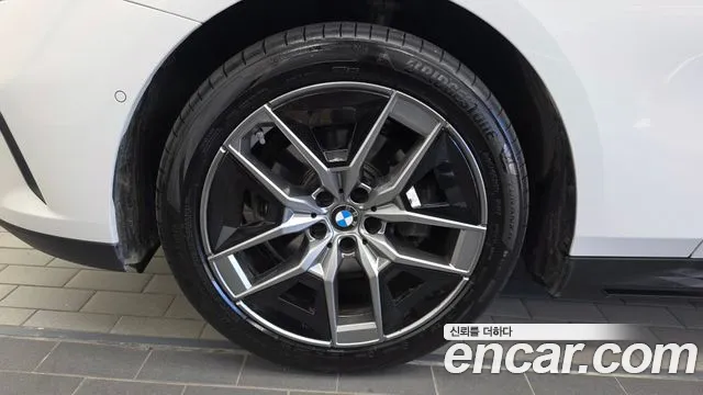 BMW 5-Series — Фото автомобиля 5