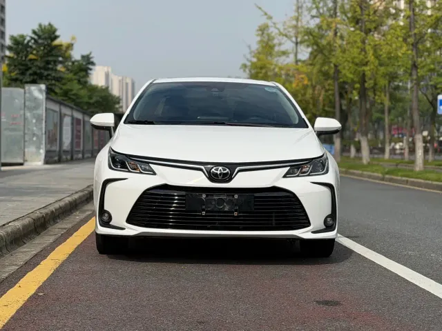Toyota Corolla — Фото автомобиля 2