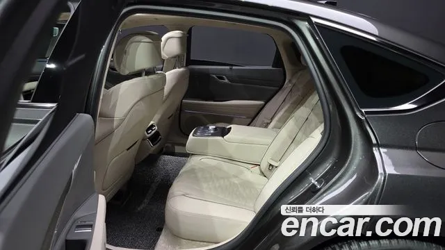 Genesis G80 Бензин 2.5 турбо AWD — Фото автомобиля 25