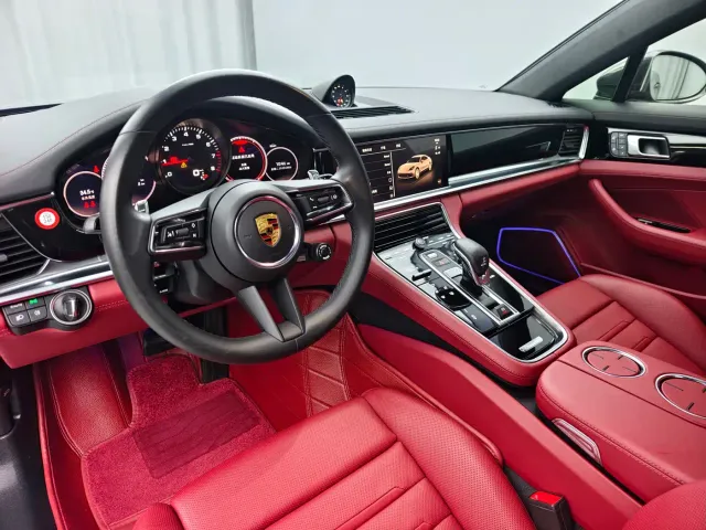 Porsche Panamera — Фото автомобиля 5