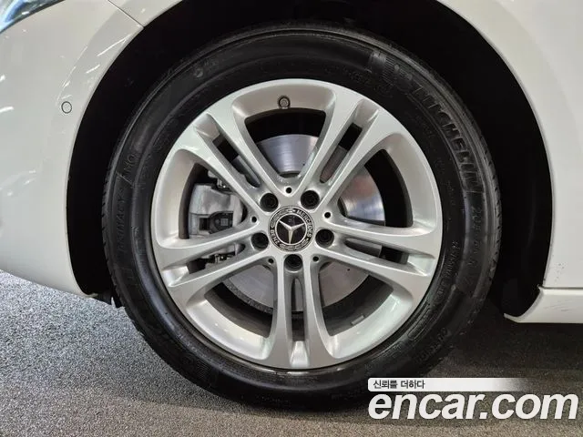Mercedes-Benz A-Class W177 — Фото автомобиля 5